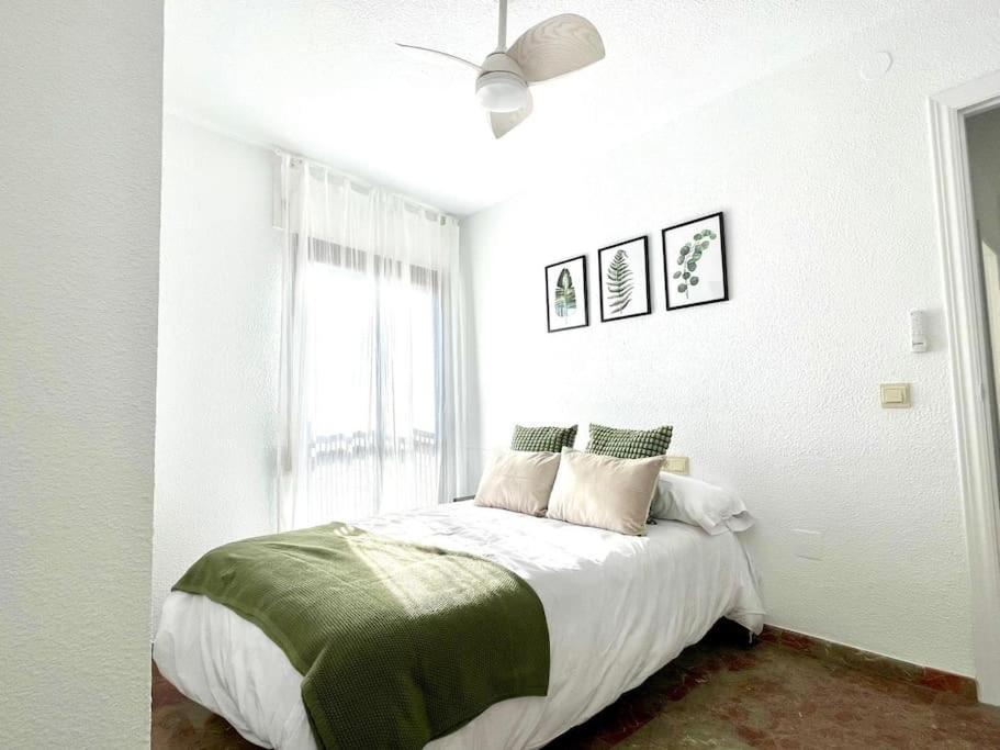 Beautiful & Sunny Apartment Малага Екстериор снимка