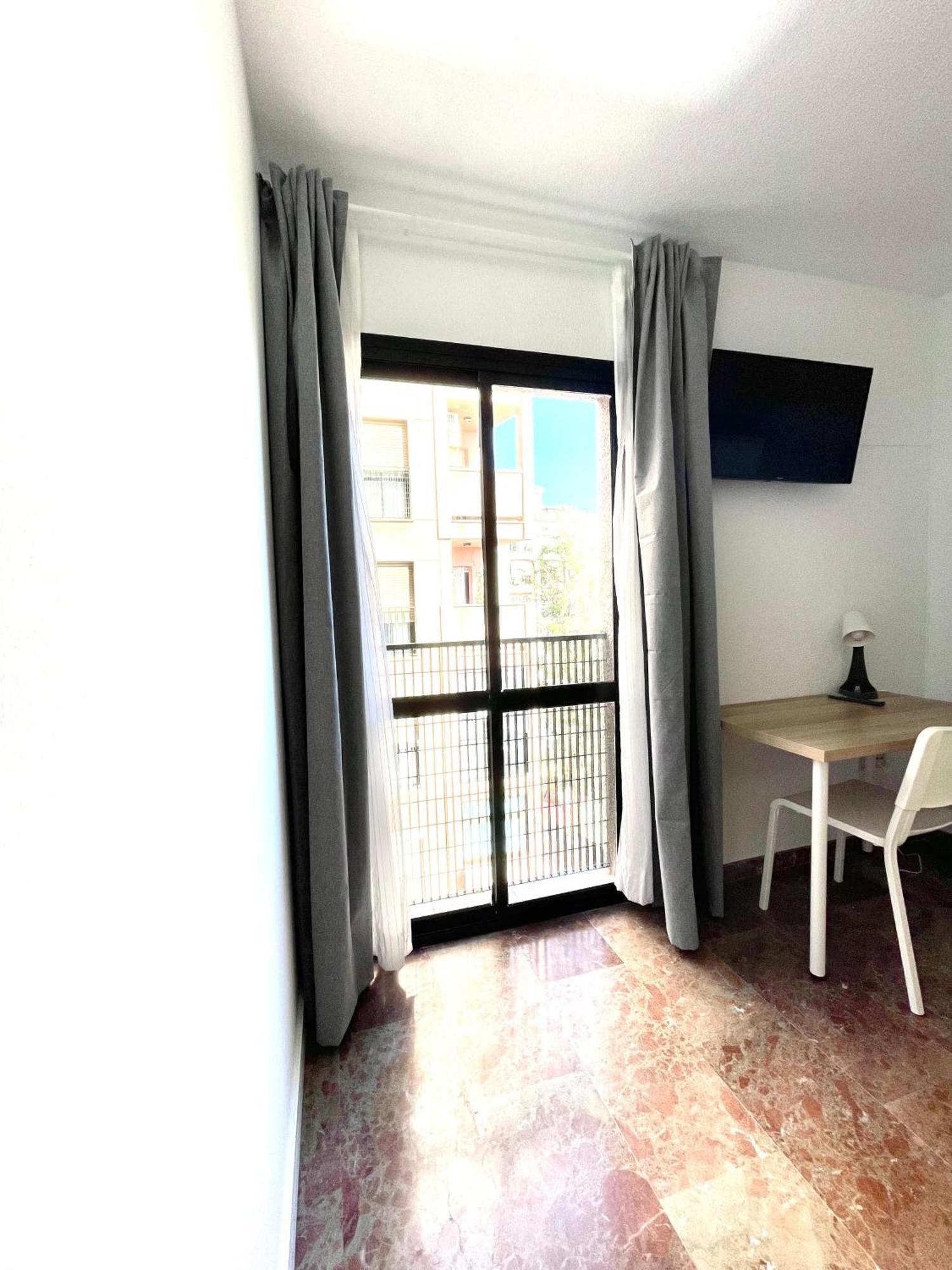 Beautiful & Sunny Apartment Малага Екстериор снимка